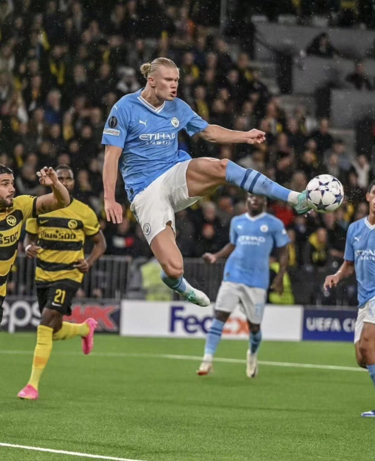 哈兰德进球效率惊人